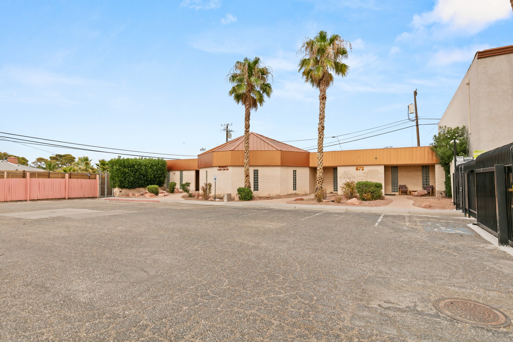 872 E Sahara Ave, Las Vegas, NV for Sale