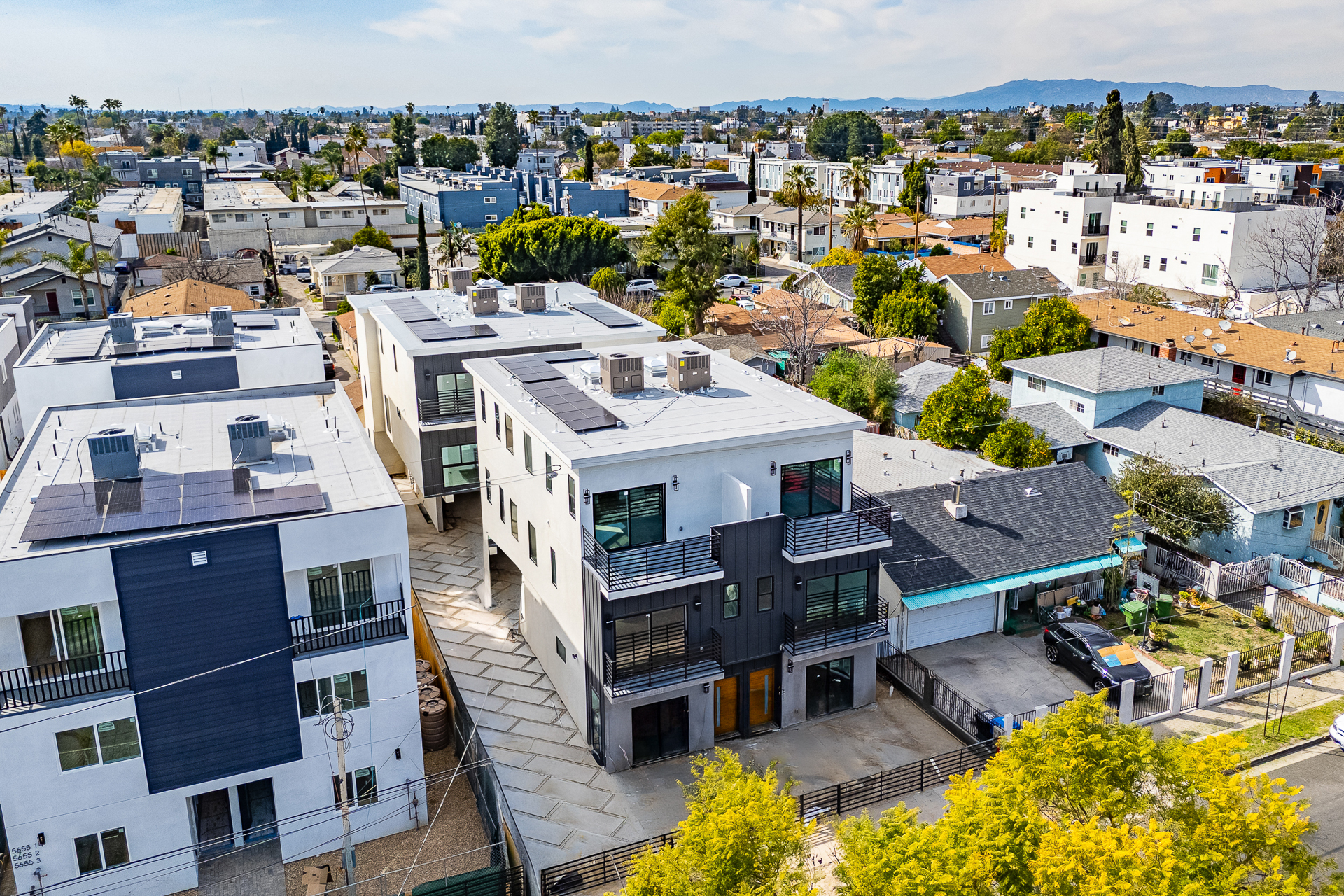 5663 Case Ave, North Hollywood, CA for Sale