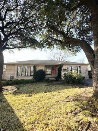 Dallas, TX Retail - 4258 W Lovers Ln