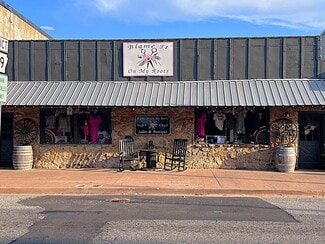 Mountain View, AR Department Store - 208 W Main St