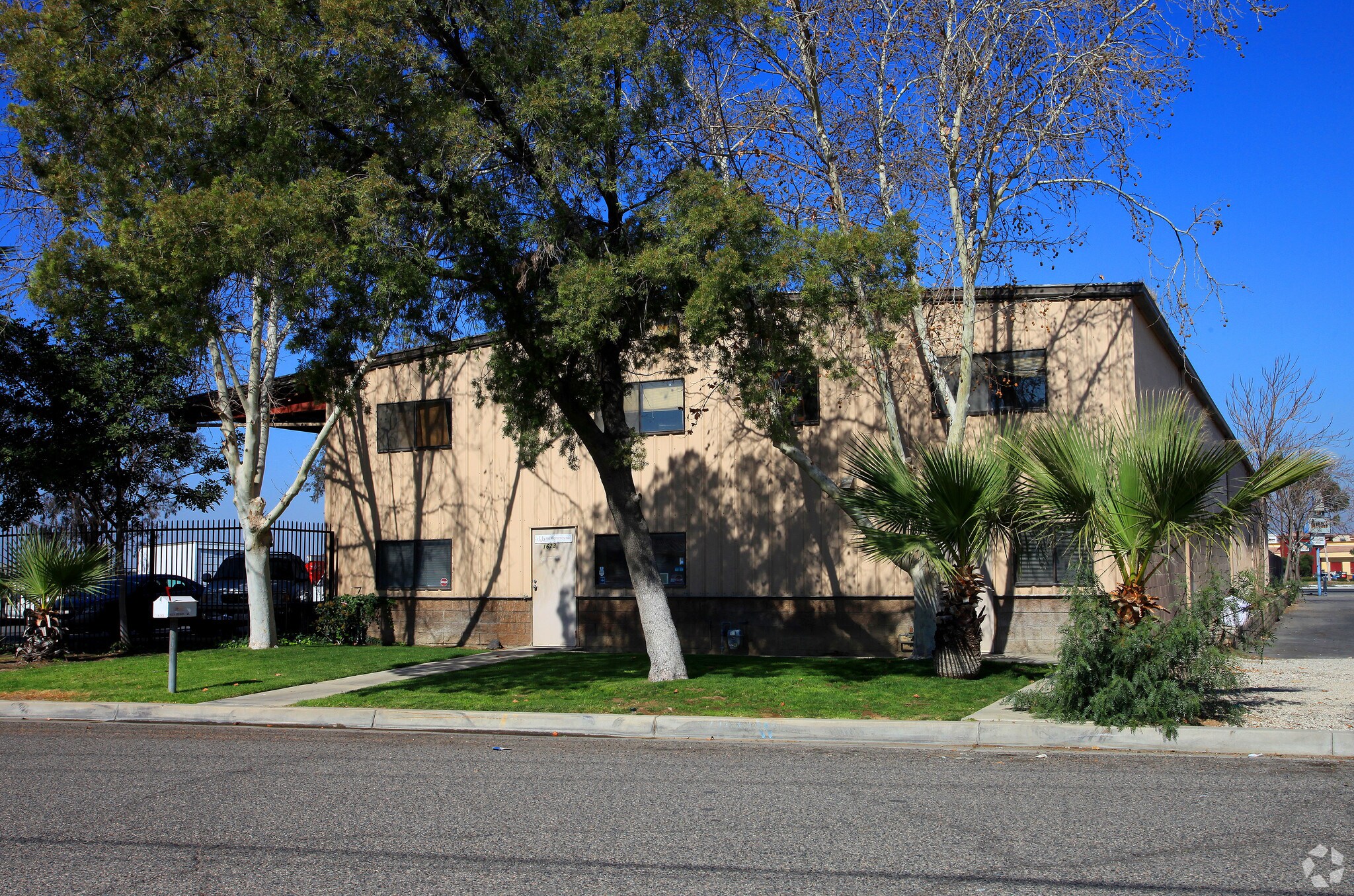 1623 Leeson Ln Corona, CA 92879 Industrial Property for Sale on