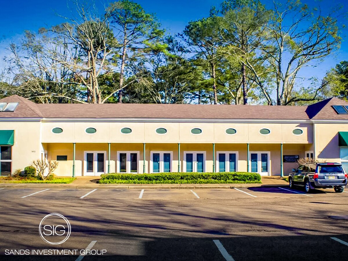 406 Briarwood Dr, Jackson, MS for Sale
