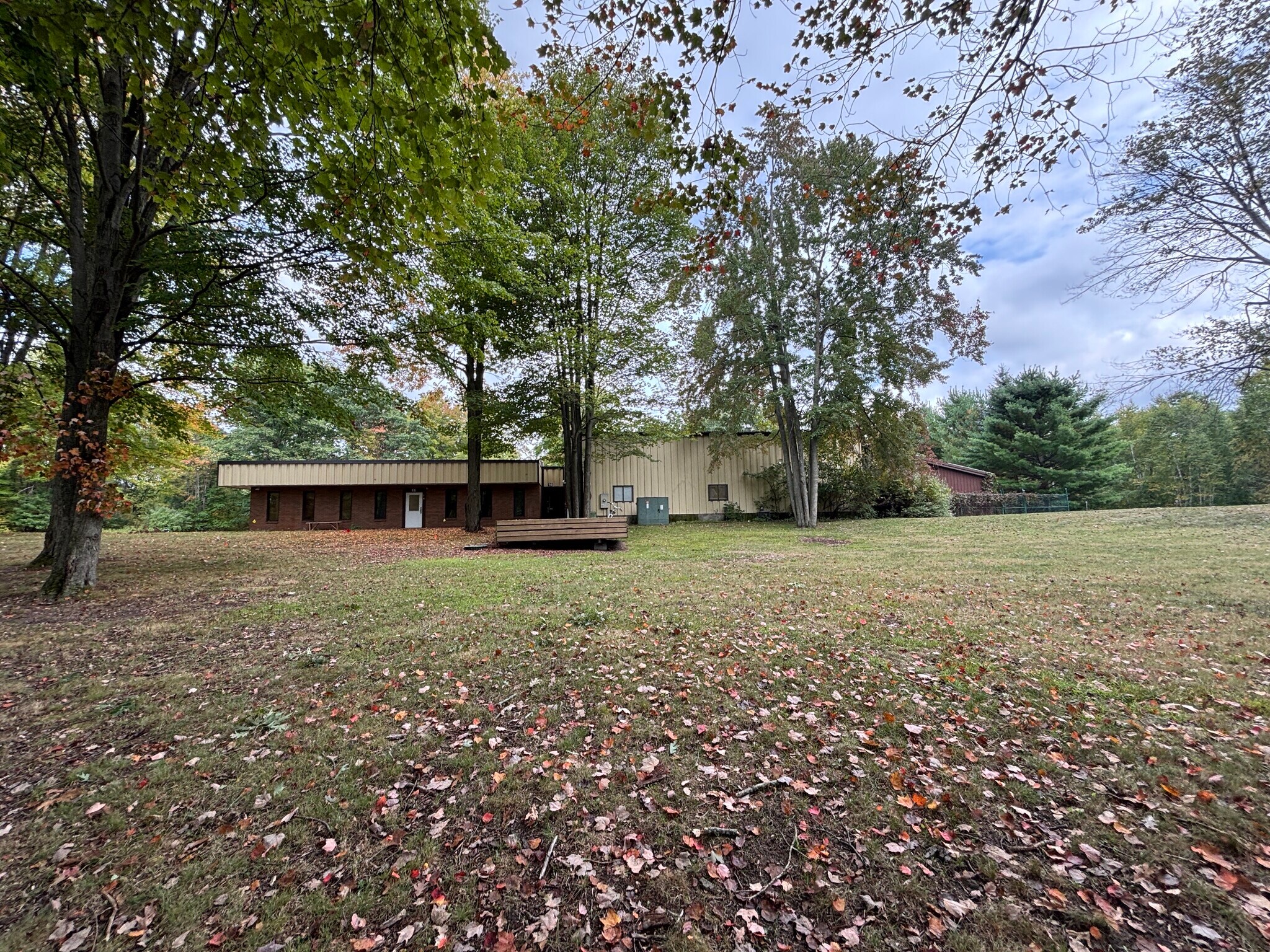 2655 W Ludington Dr, Farwell, MI for Sale