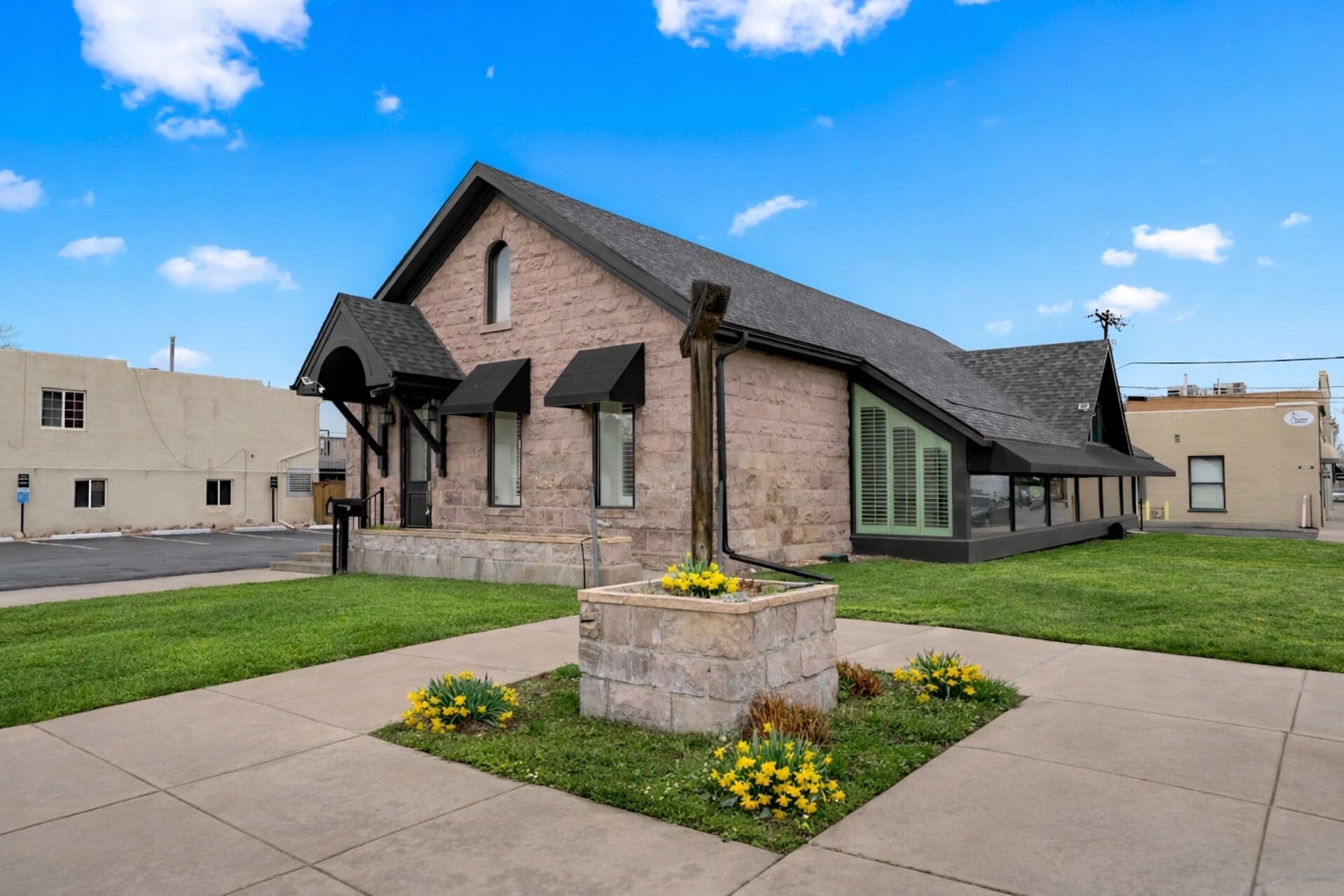 2505 W Alamo Ave, Littleton, CO for Sale