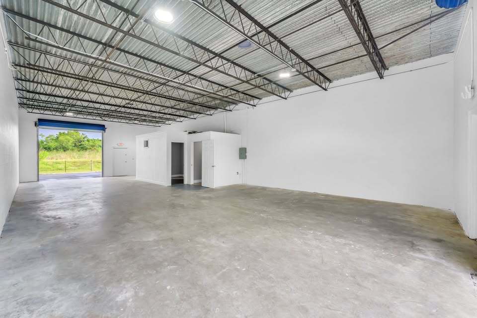 1880 Commerce Rd, Athens, GA for Rent