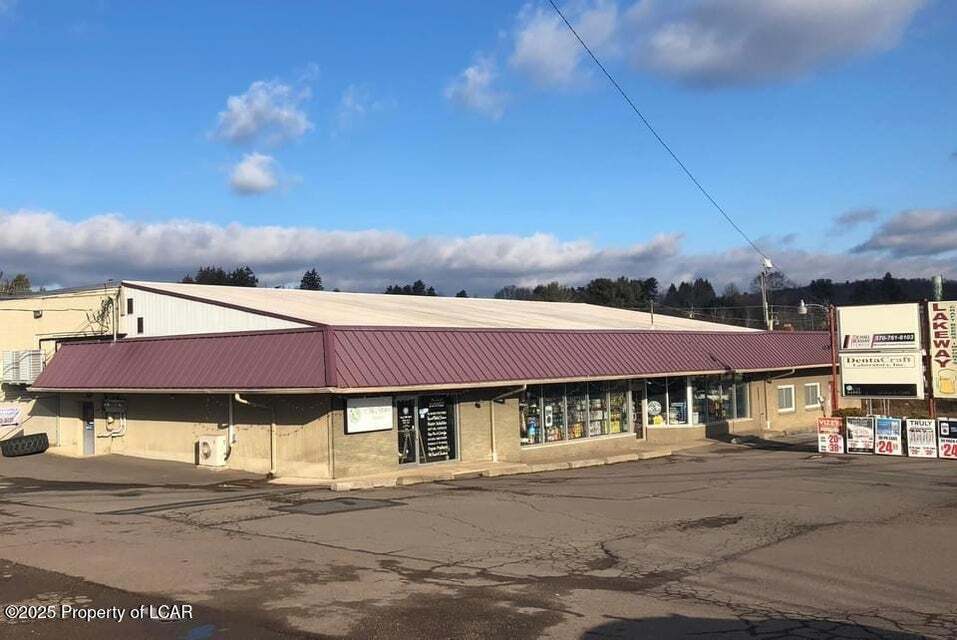 3700 State Route 118, Dallas, PA for Rent