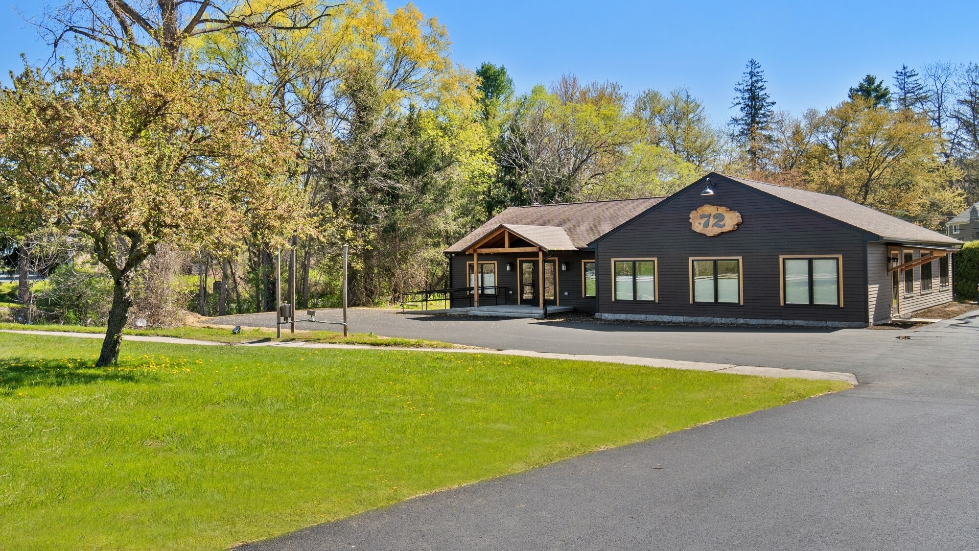 72 Stockbridge Rd Great Barrington, MA 01230 Retail Property for