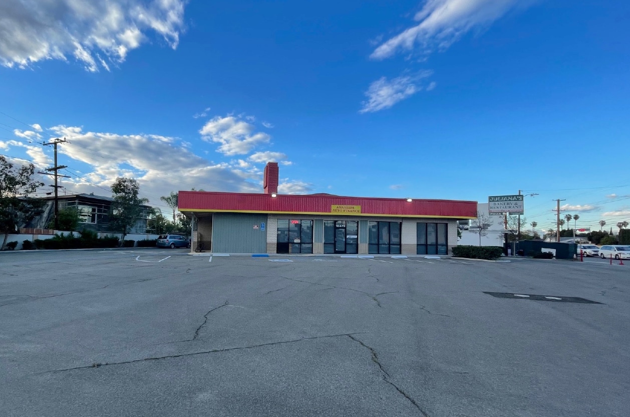 10471 Magnolia Ave, Anaheim, CA for Sale