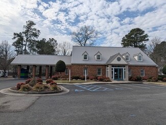 Yorktown, VA Bank - 201 Kiln Creek Pky