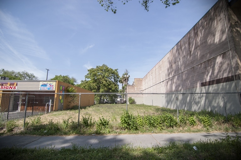 1523 E St, Sacramento, CA for Sale