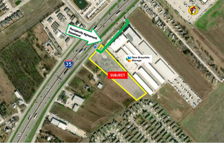 New Braunfels, TX Commercial - 2050 N IH-35
