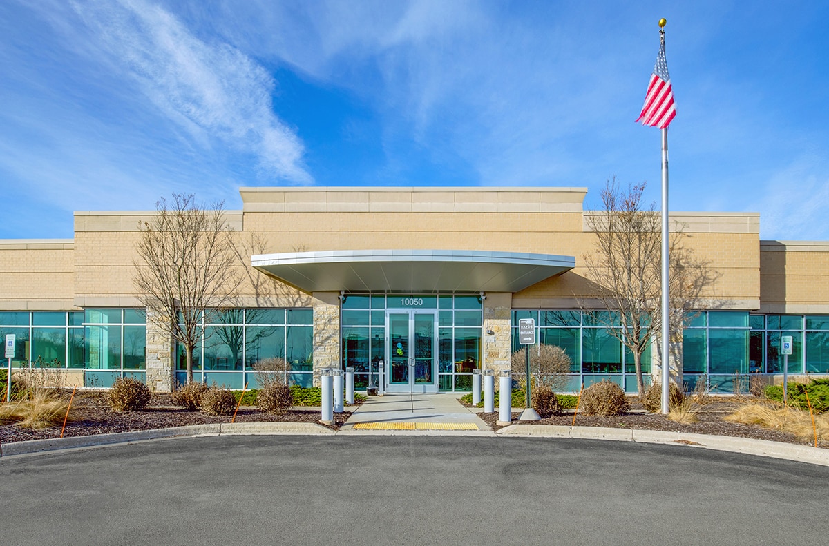 10050 S 27th St Oak Creek, WI 53154 Office Property for Sale on