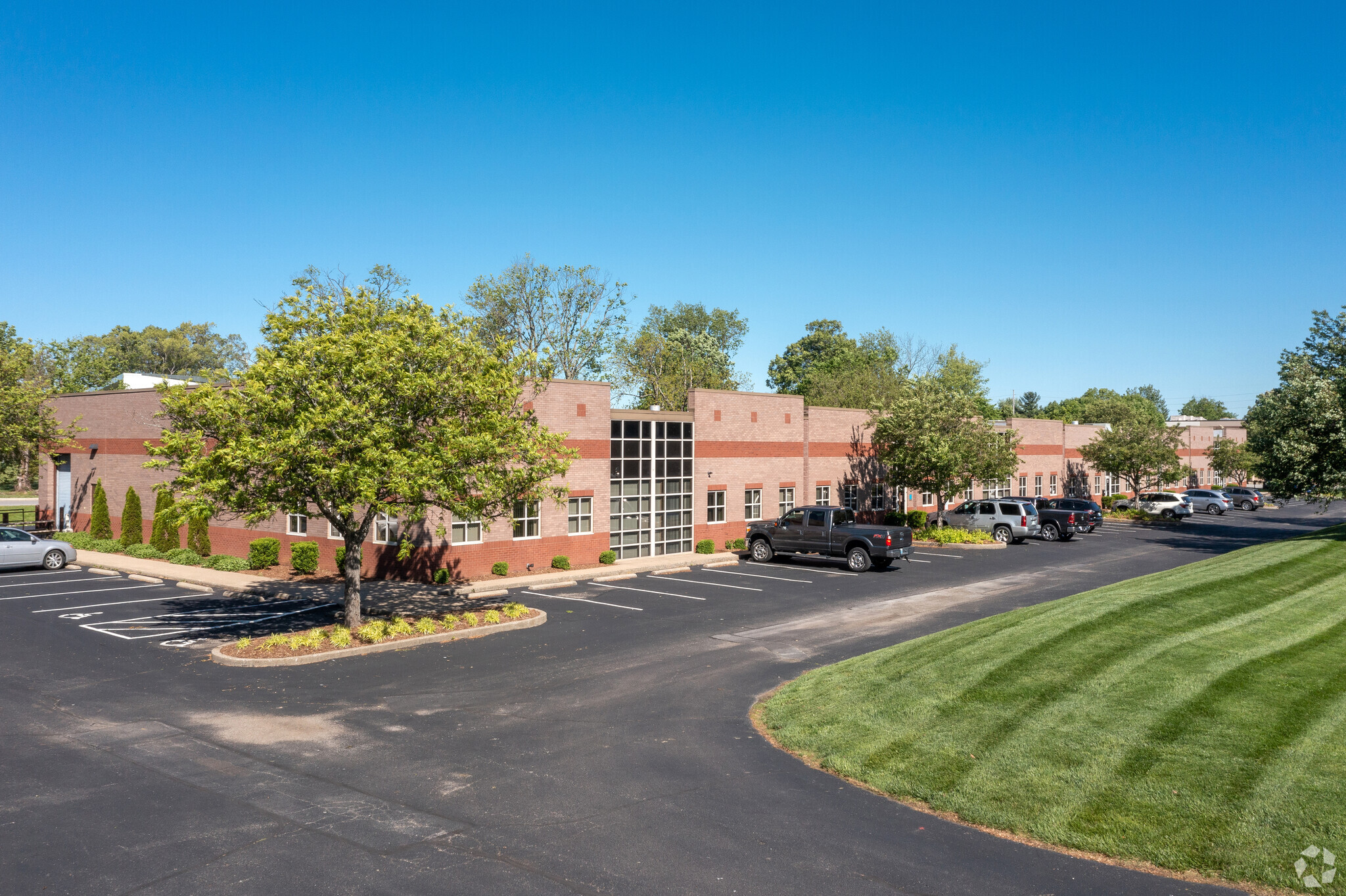 1534-1552 Ormsby Station Ct, Louisville, KY for Rent
