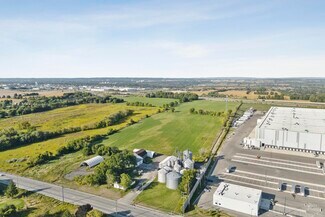 Sharon, ON Industrial - 18442 Woodbine Av