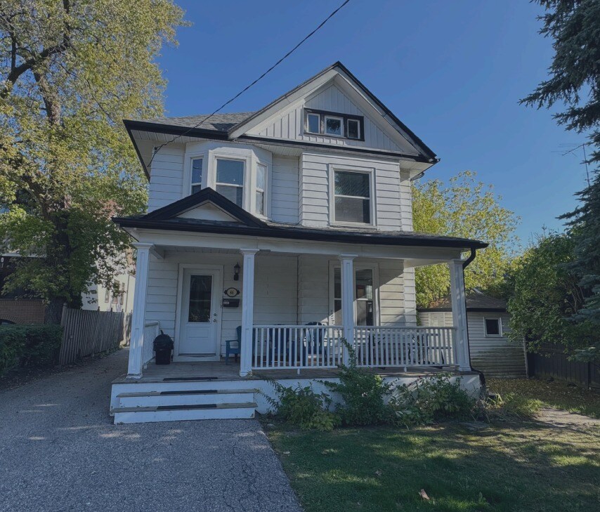 46 John St, Oakville, ON for Sale