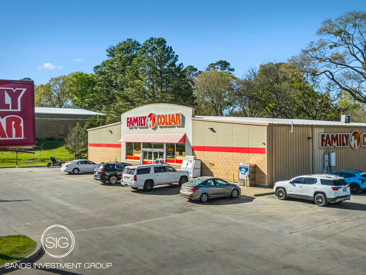 935 E Young St, Longview, TX for Sale