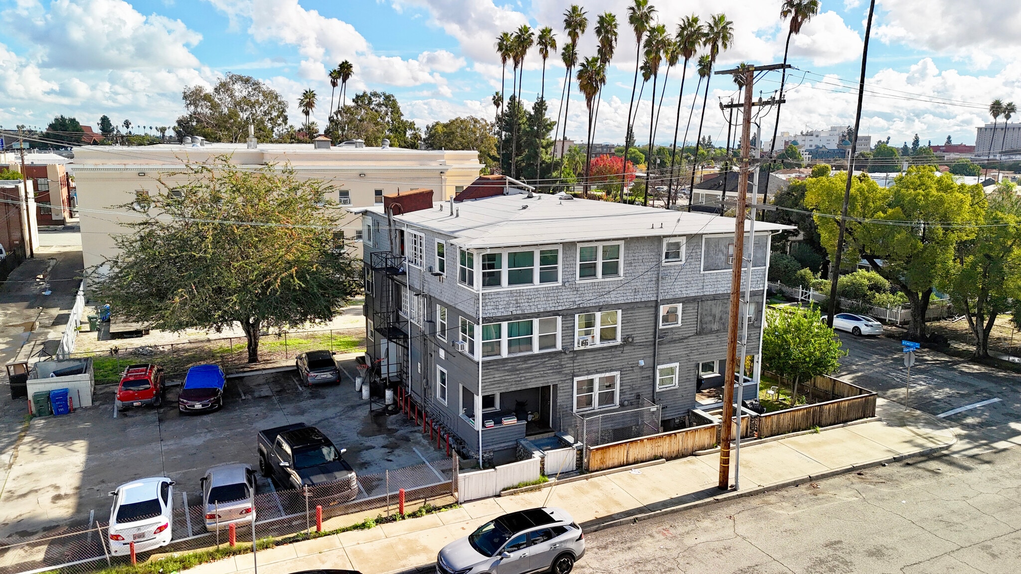 285 W Center St, Pomona, CA for Sale