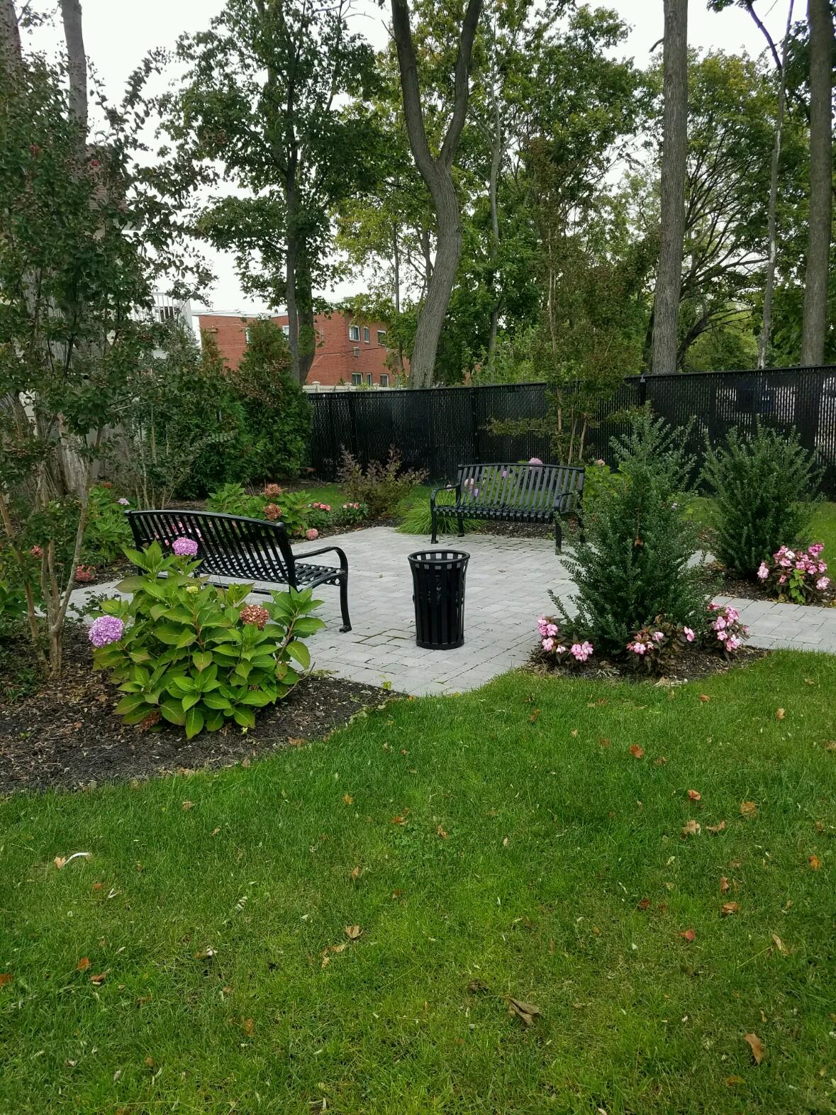 100 Broadhollow Rd Farmingdale, NY 11735 Office Property for Lease on