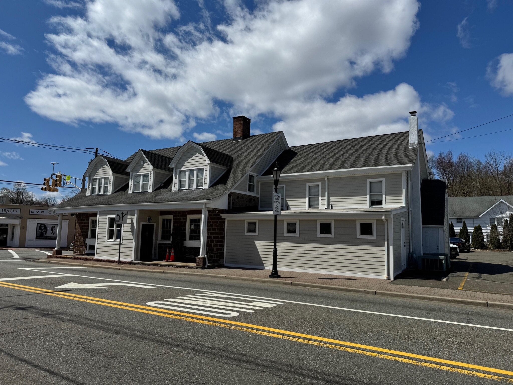 625 Wyckoff Ave, Wyckoff, NJ for Rent