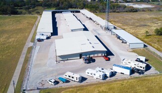 Hudson Oaks, TX Self-Storage Facilities - 621 N Oakridge Dr