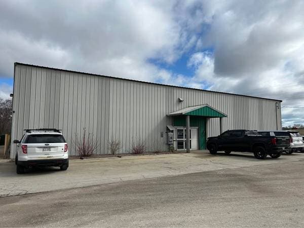 195 27th St, Caledonia, WI for Rent