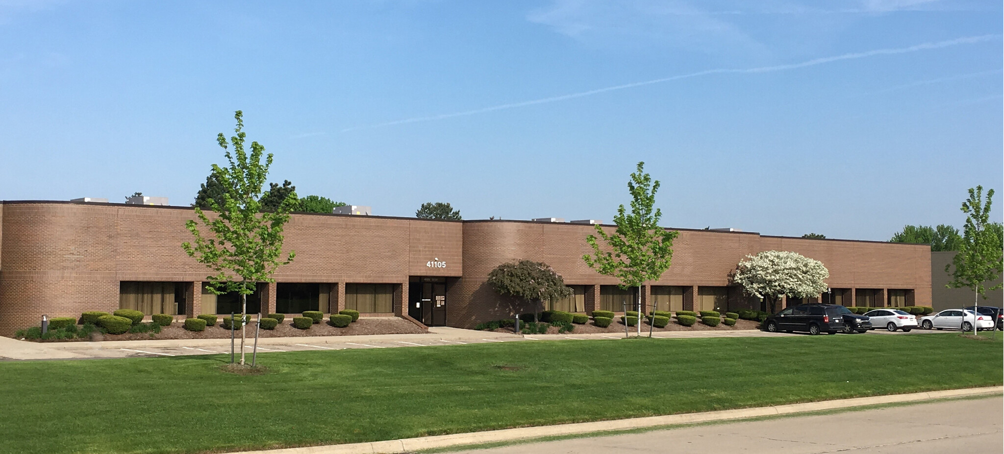41155 Technology Park Dr, Sterling Heights, MI for Rent