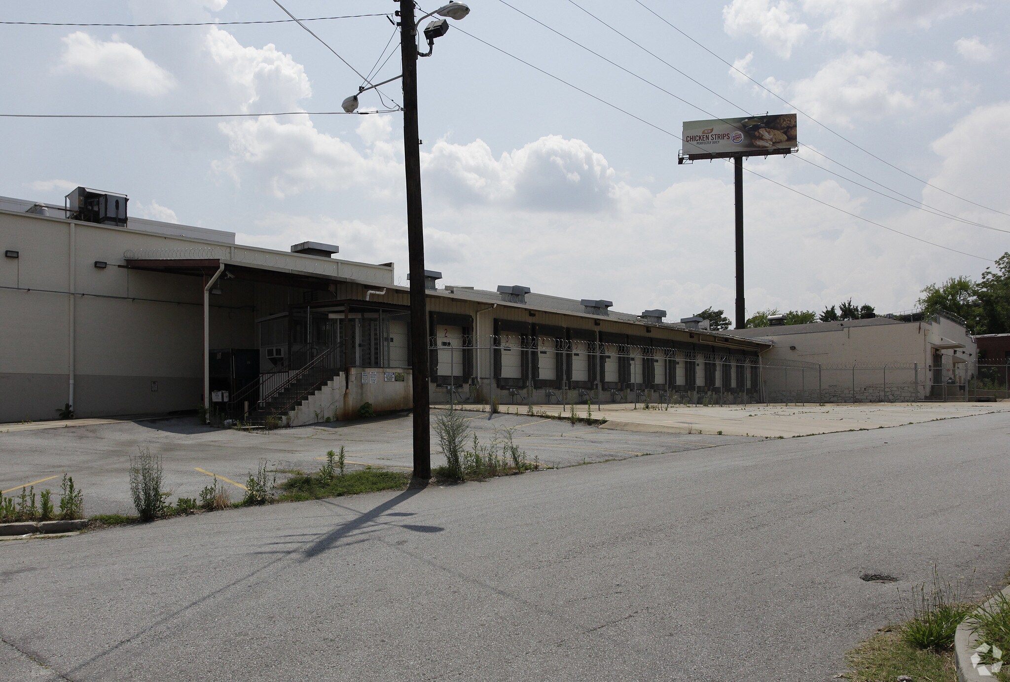 713 Ralph David Abernathy Blvd Atlanta, GA 30310 Flex Property for