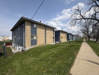 Cedar Rapids, IA Apartments - 802-816 15th Ave SW