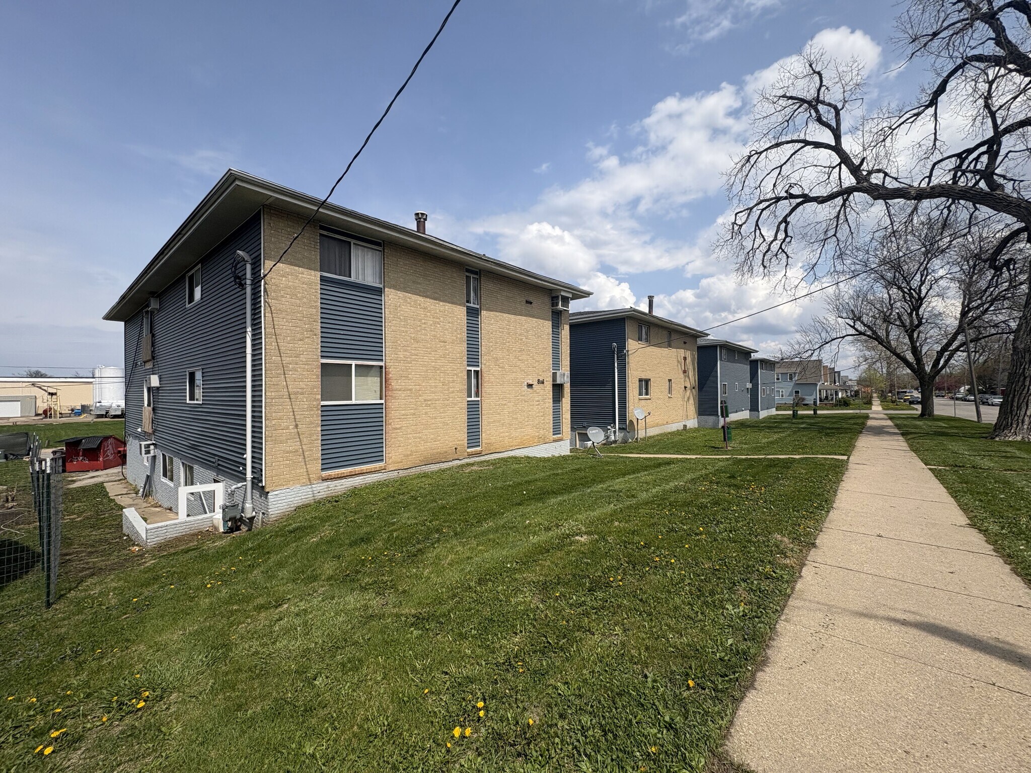 802-816 15th Ave SW, Cedar Rapids, IA for Sale