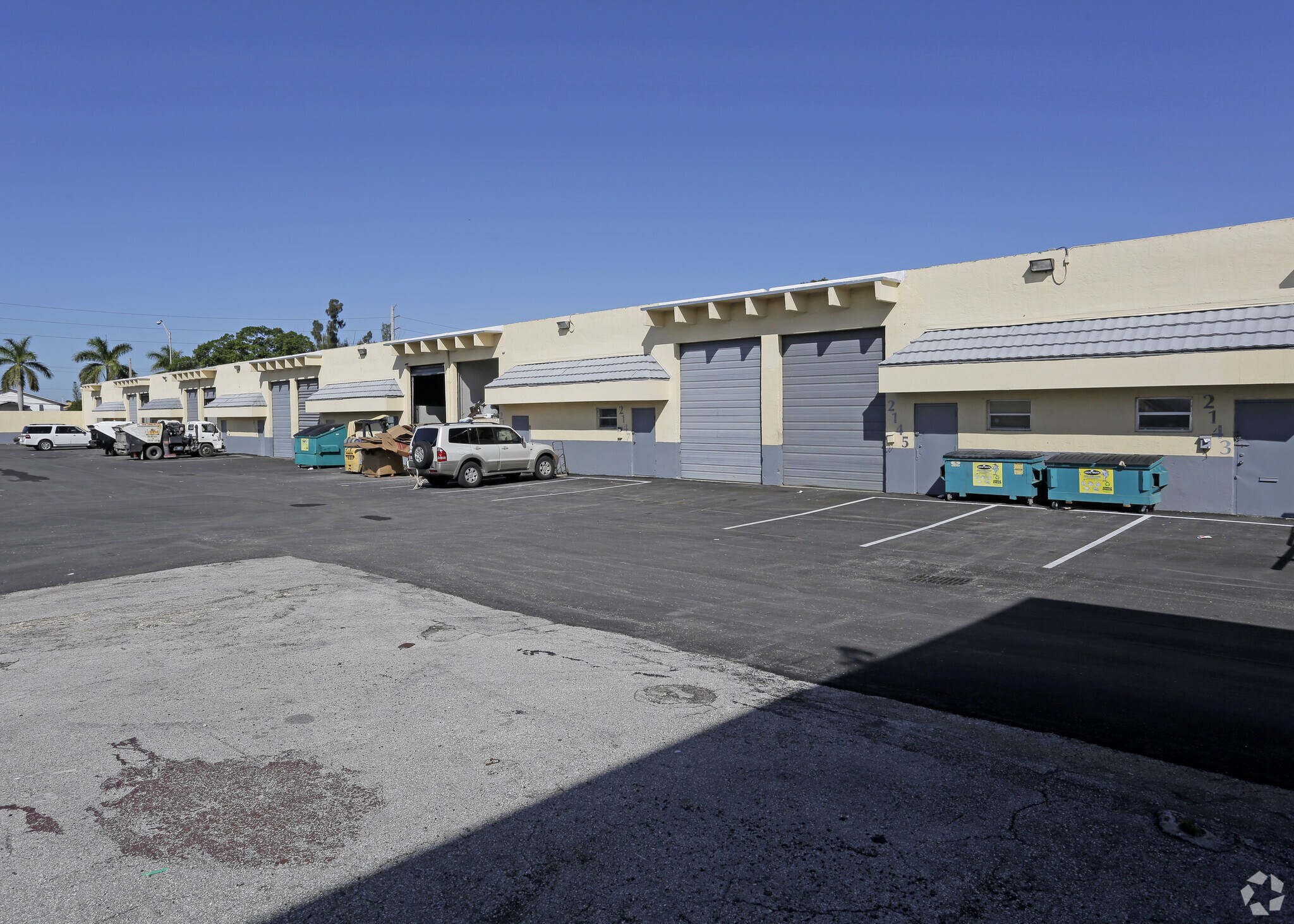 2101-2193 Opa Locka Blvd, Miami, FL for Rent