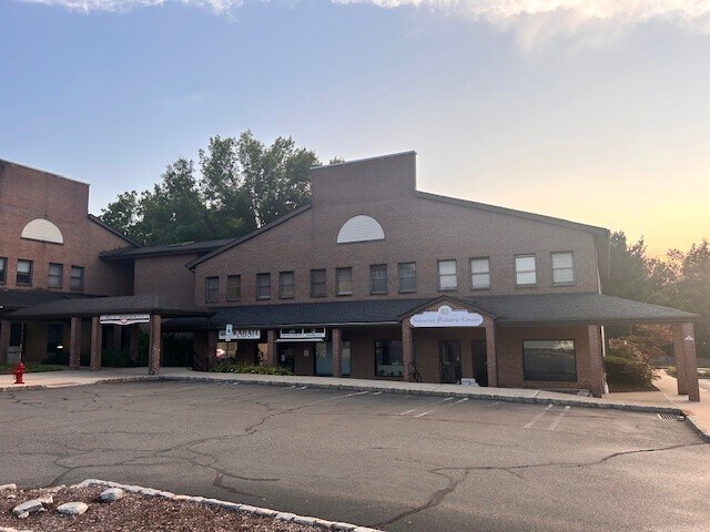 59 E Mill Rd, Long Valley, NJ for Rent