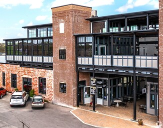 Boerne, TX Retail - 153 S Main St