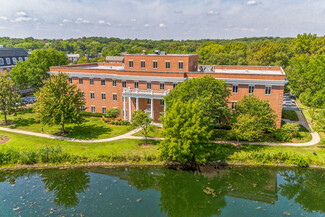 Hinsdale, IL Office/Medical - 911 N Elm St