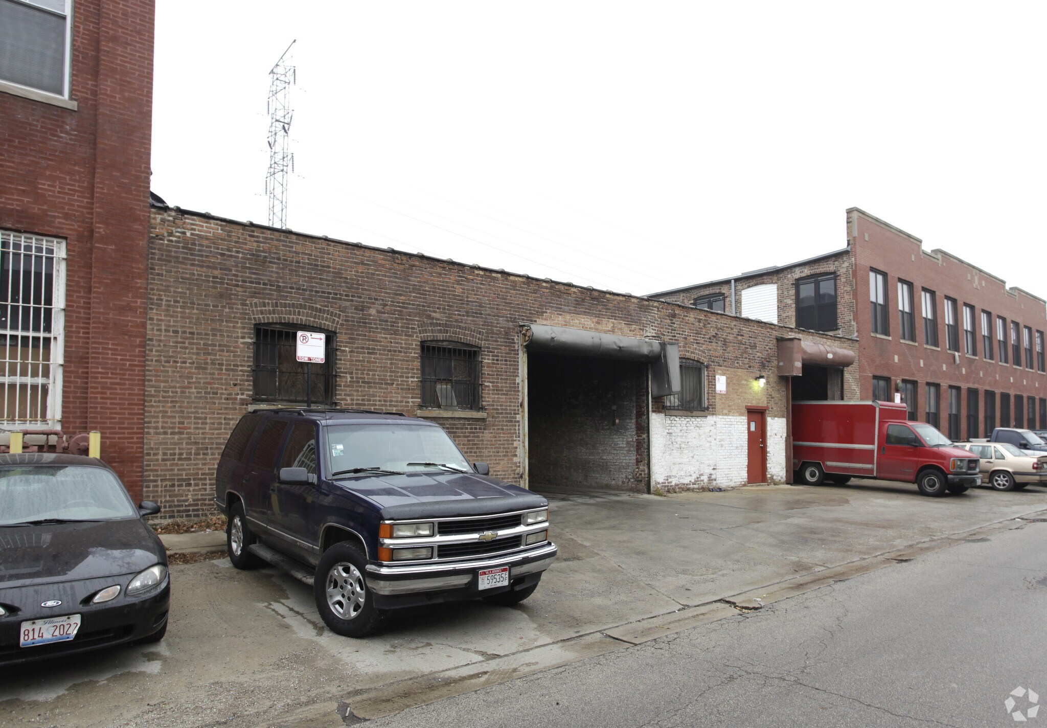 1620 W Carroll Ave, Chicago, IL for Rent