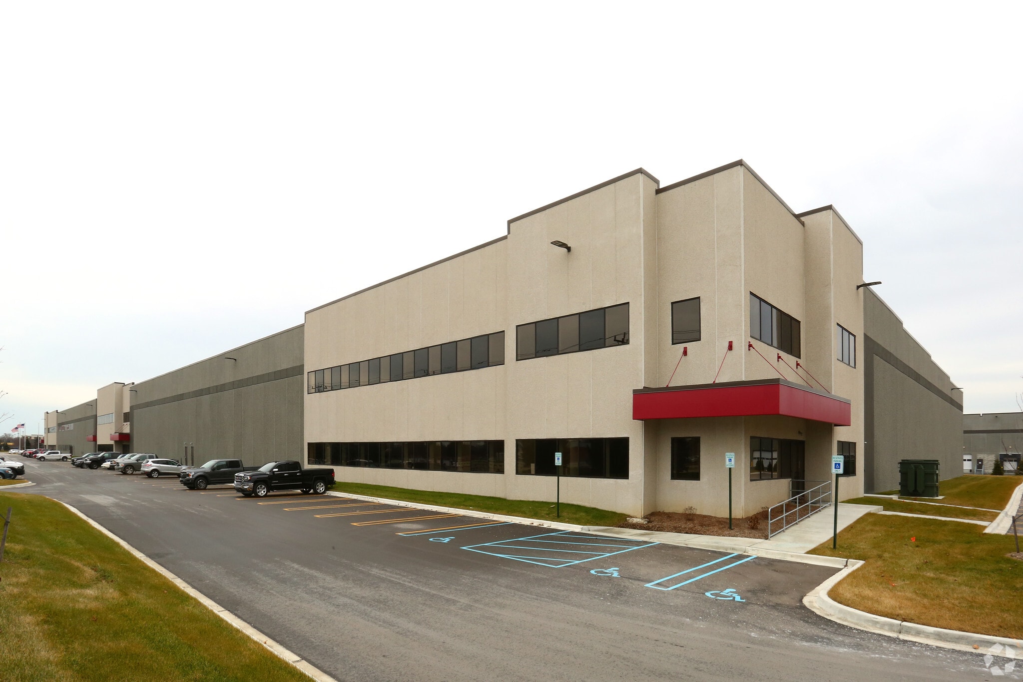 28101 Schoolcraft Rd, Livonia, MI for Rent