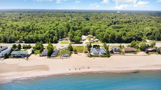 Oscoda, MI Hospitality - 7432-7433 N US Highway 23