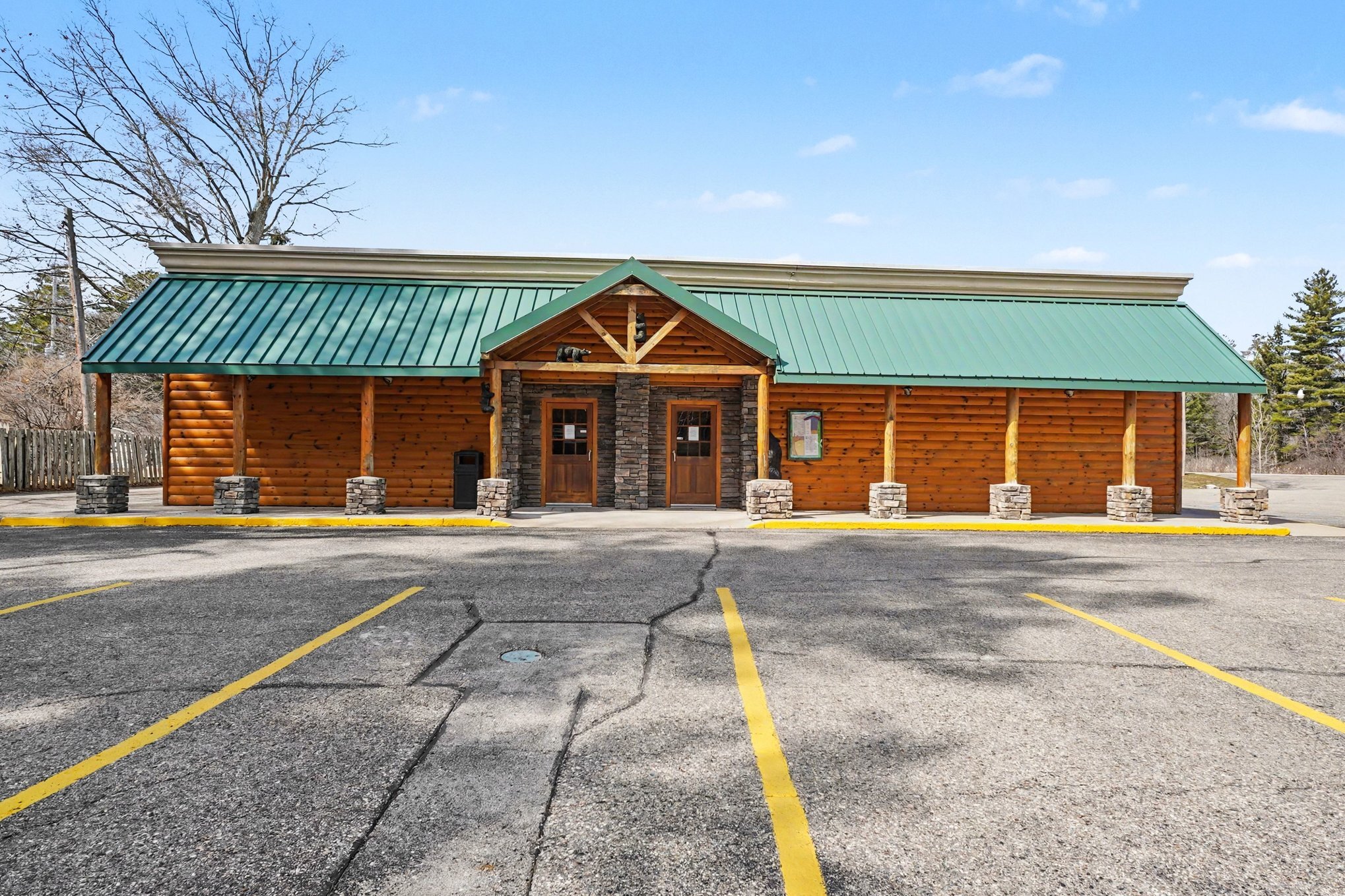 1222 N US 23, East Tawas, MI for Sale
