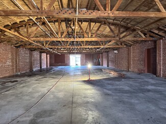 Los Angeles, CA Industrial - 738 E 61st St