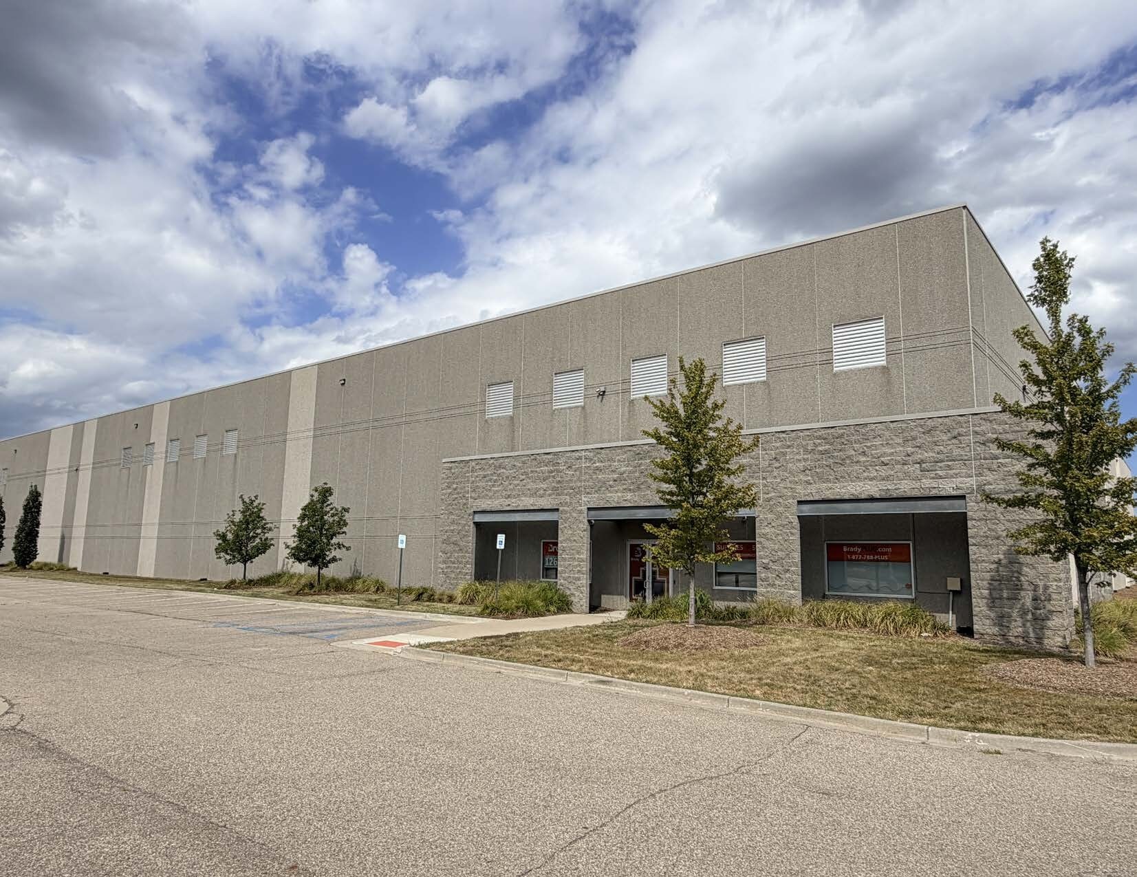 12600 Oakland Park Blvd, Highland Park, MI for Rent