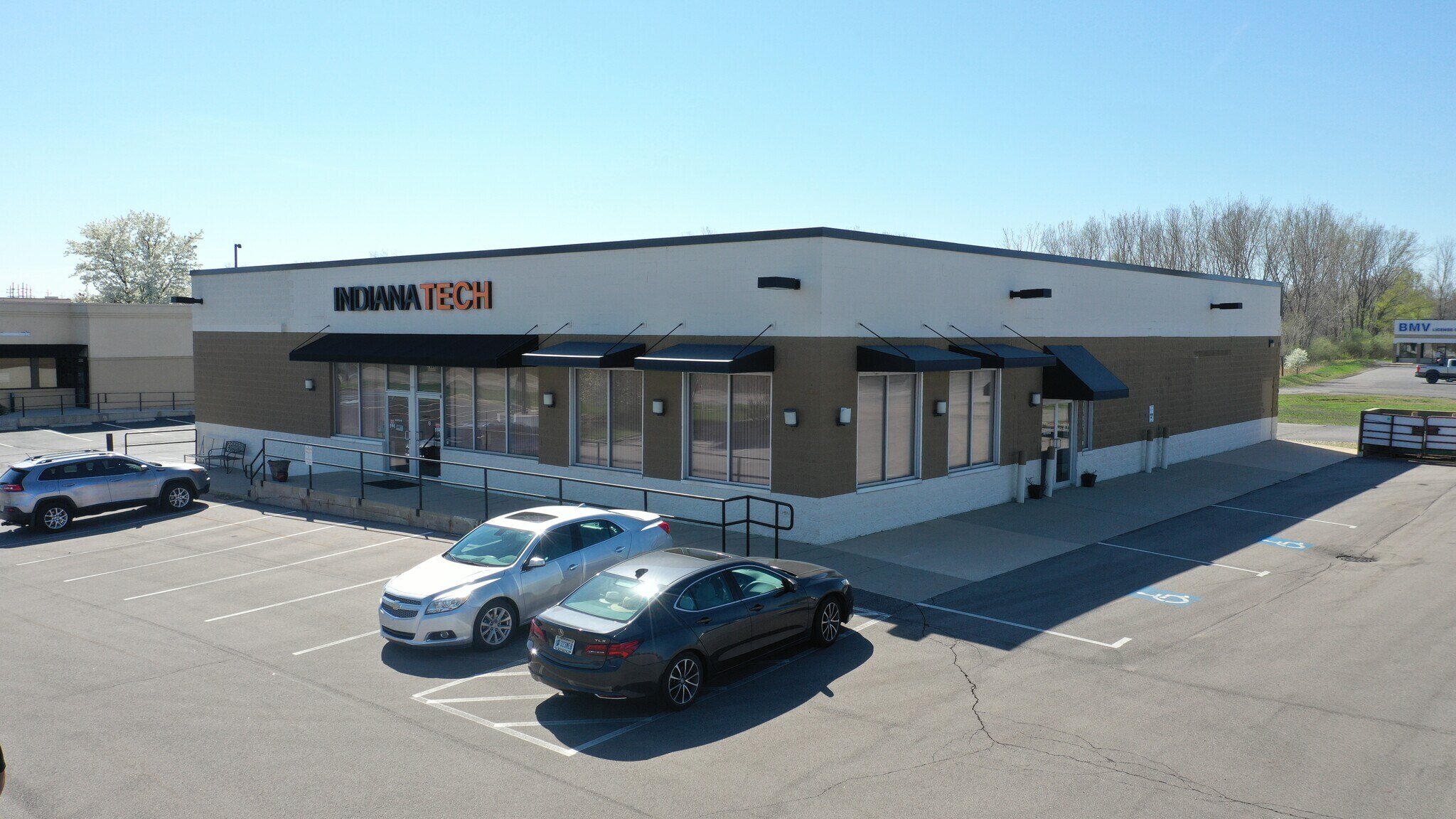 2928 Frontage Rd, Warsaw, IN for Rent