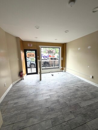 Astoria, NY Retail - 3107 37th St Astoria, NY Retail - 3107 37th St