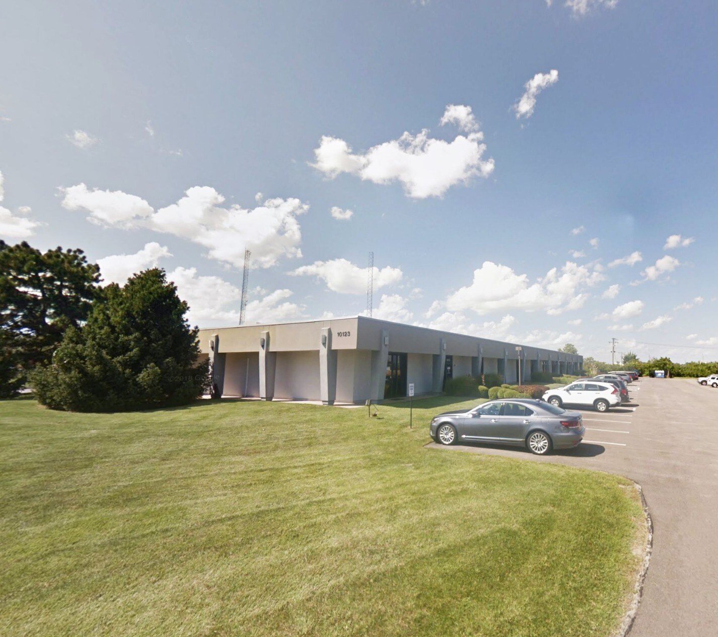10123 Corporate Square Dr, Creve Coeur, MO for Rent