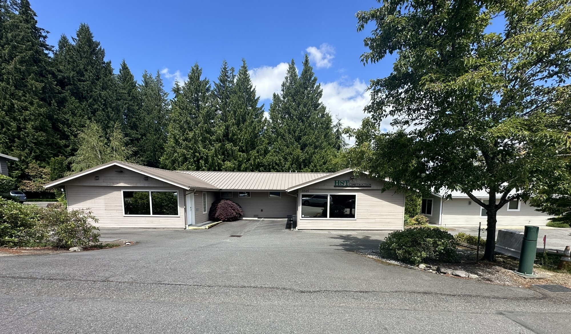 11520 NE 20th St, Bellevue, WA for Sale