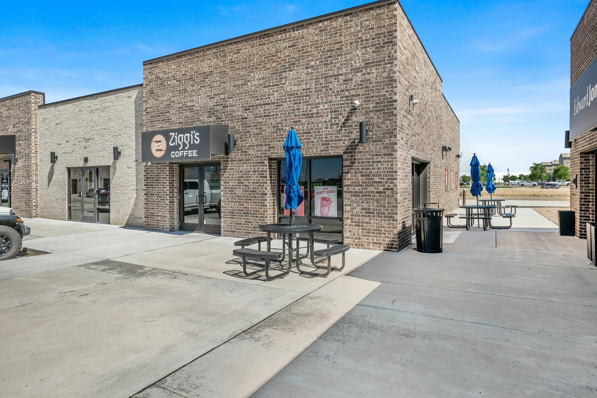 9402 Hillside Rd, Amarillo, TX for Sale