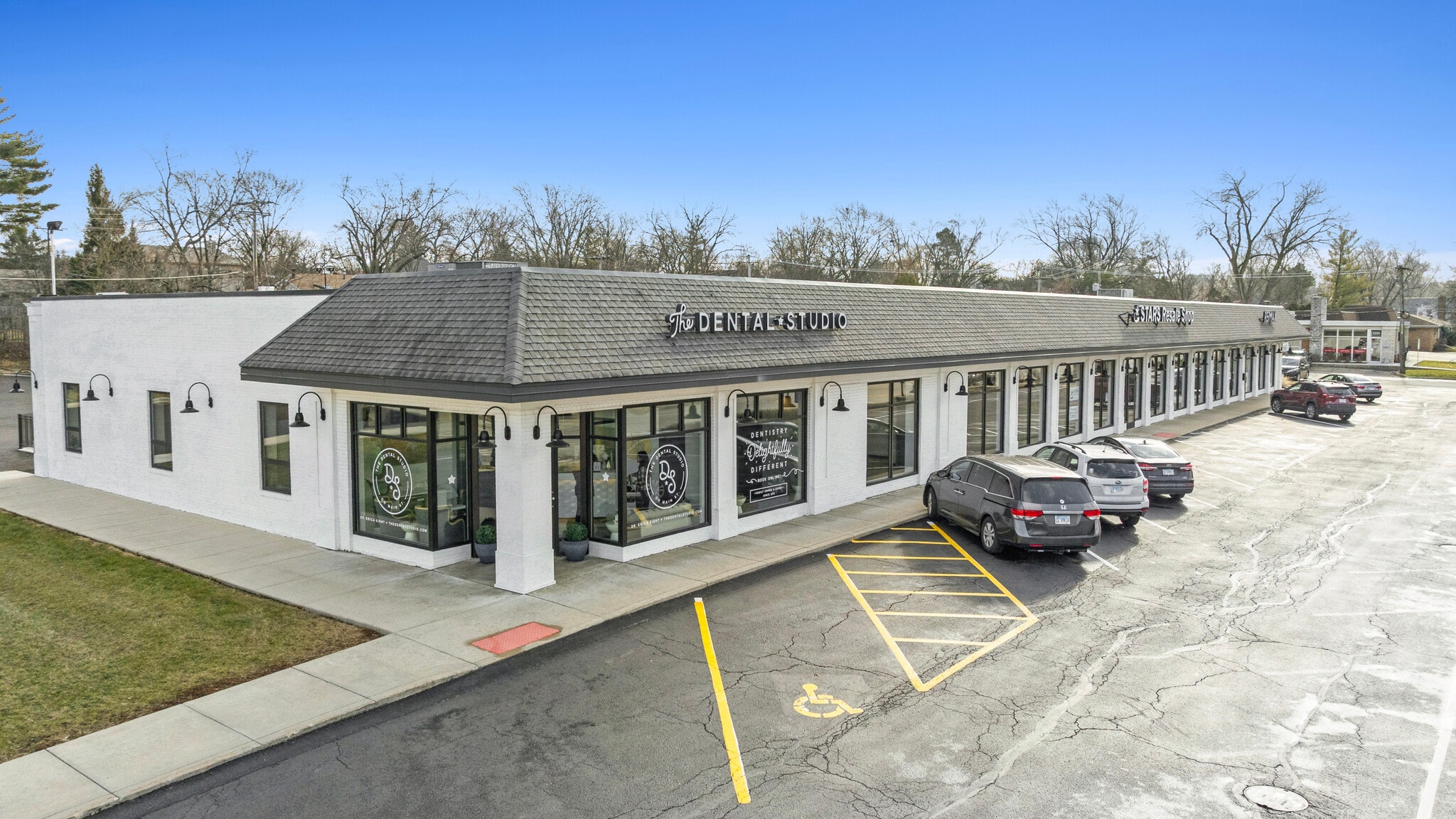 1403-1425 N Main St, Wheaton, IL for Sale