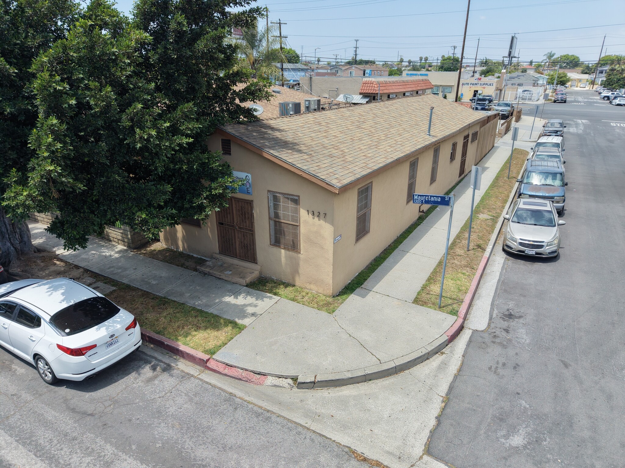 1327 E Mauretania St, Wilmington, CA for Sale
