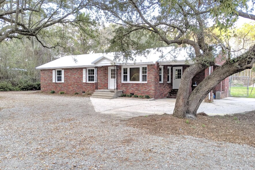 1064 Clements Ferry Rd, Cainhoy, SC for Rent