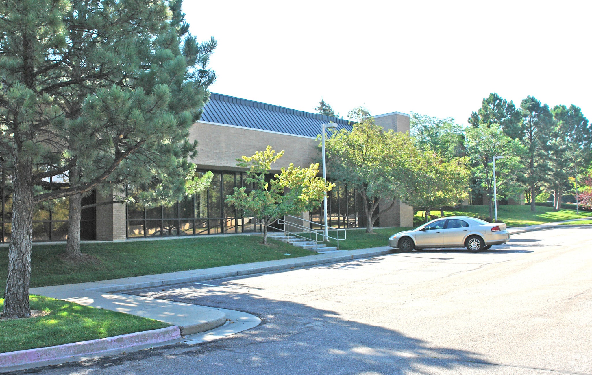 8925 E Nichols Ave, Englewood, CO for Rent