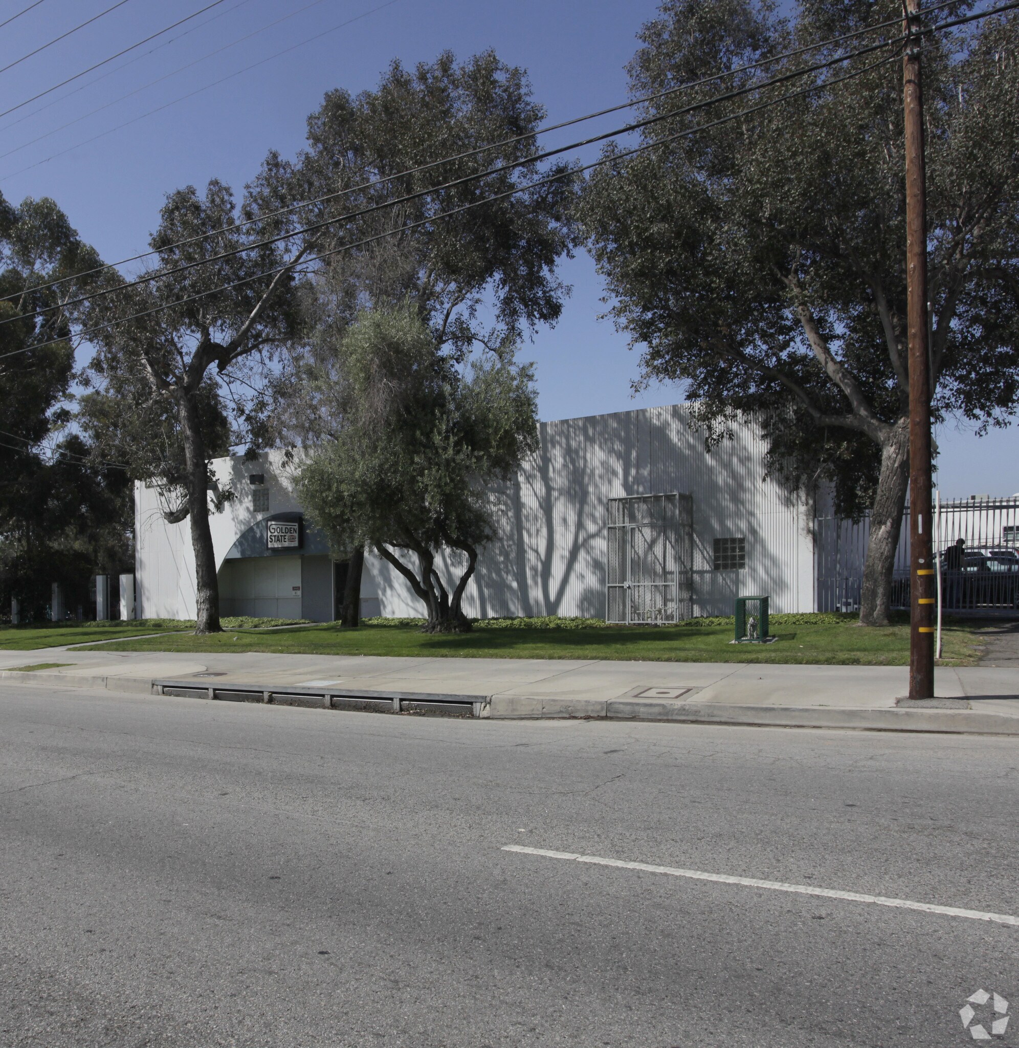 9301 Laurel Canyon Blvd, Arleta, CA for Rent