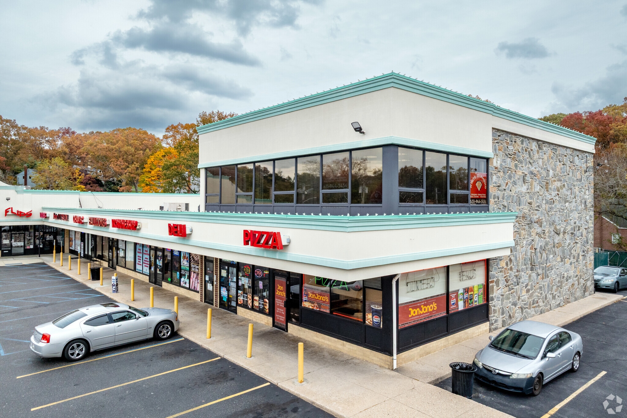 975 Jericho Tpke, Smithtown, NY for Rent